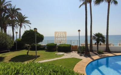 Exclusive seafront apartment in Cap Negret, Altea